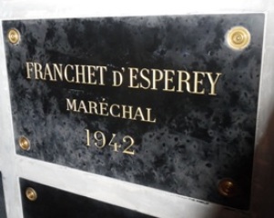 Sa tombe dans la crypte des Gouverneurs dans la cathédrale Saint-Louis des Invalides de Paris.