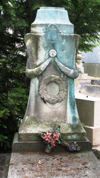 Le tombeau (sans son buste) de Jean-Hilaire Belloc.